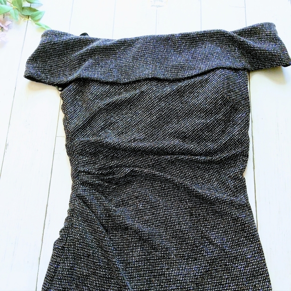 Xscape Evenings Women Metallic Sparkle Gown SIZE 4 Off The Shoulder Black - Picture 6 of 12